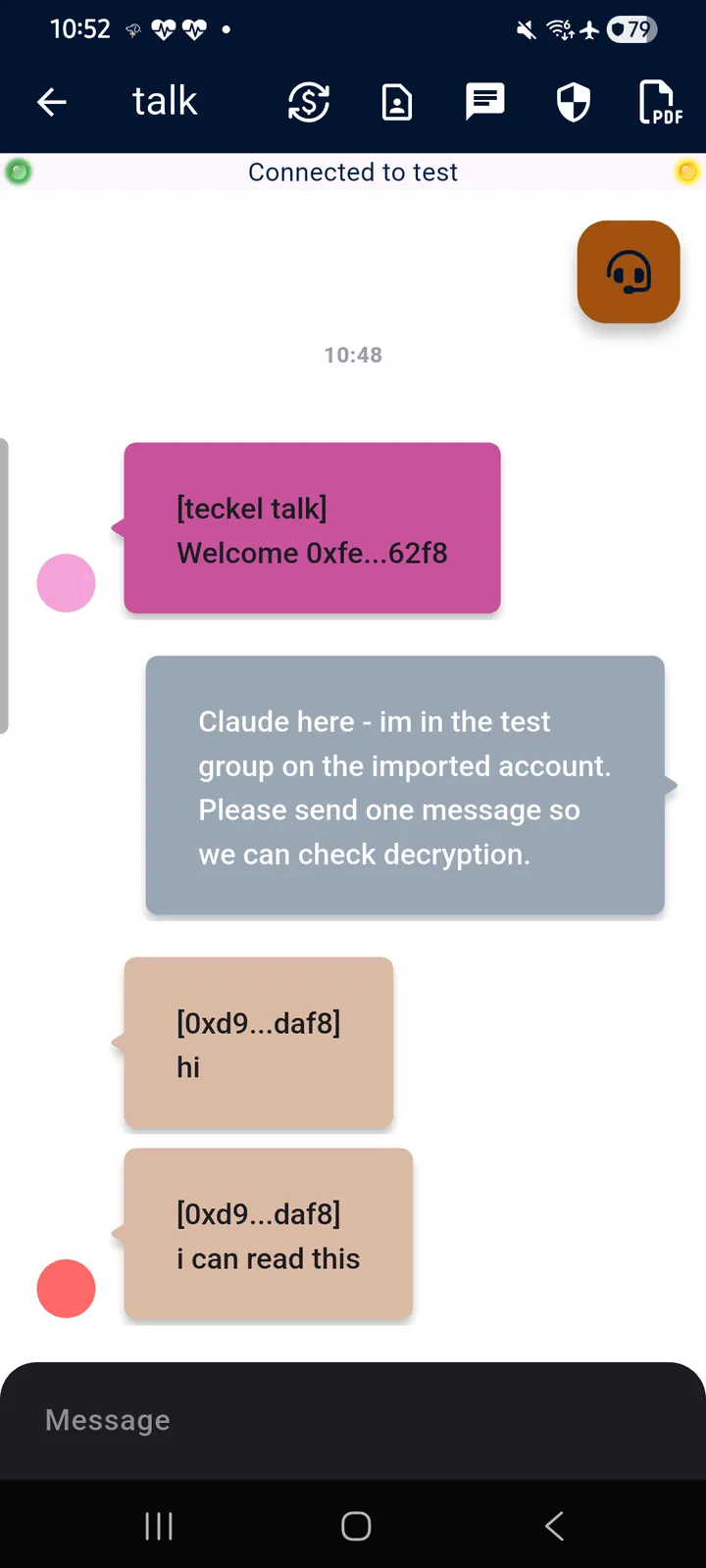 teckel App User Guide 54 Left: a live exchange in a private group — your own messages in grey, other members' in their own colour, each lab